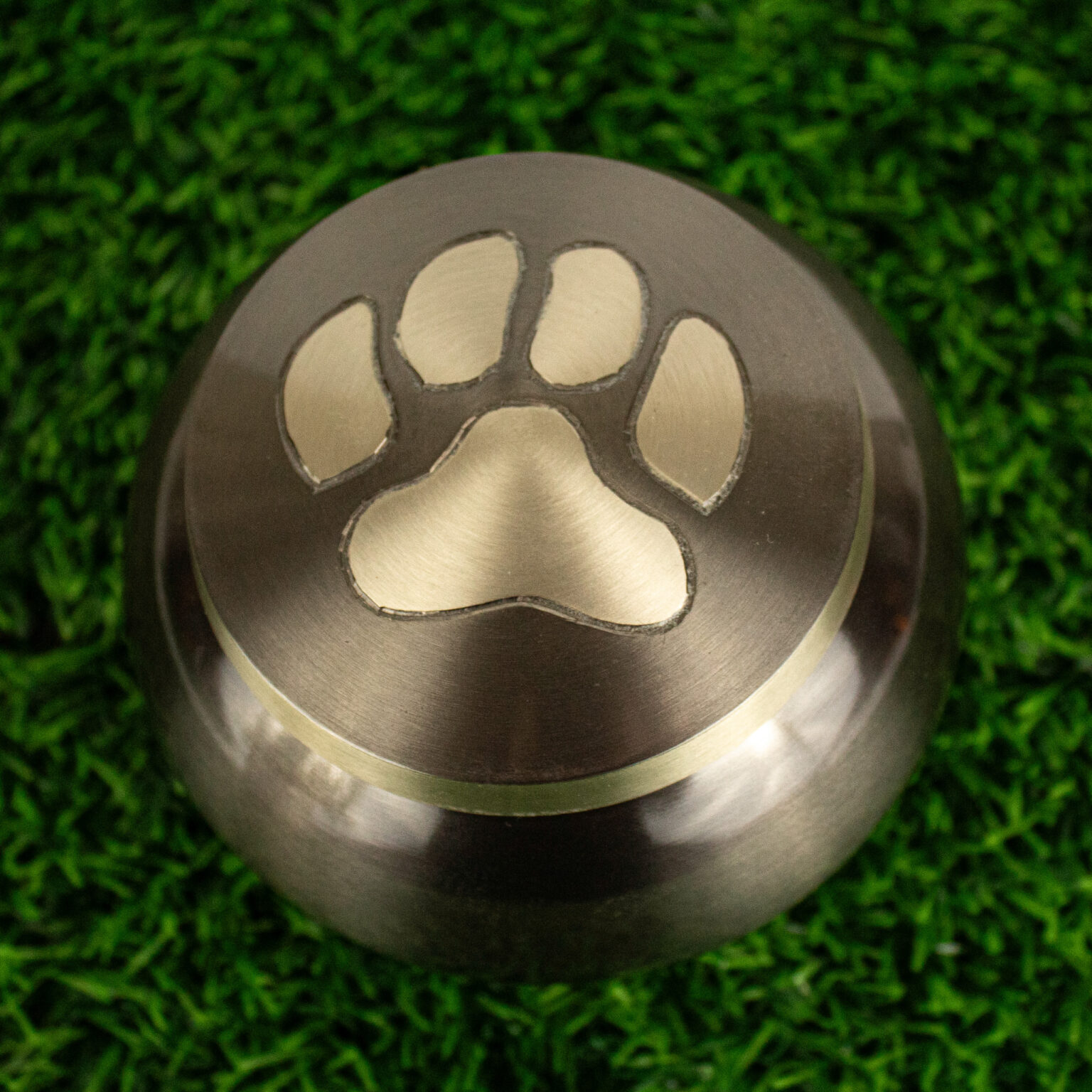 LB_Urn_Slate-Paw-Print-2